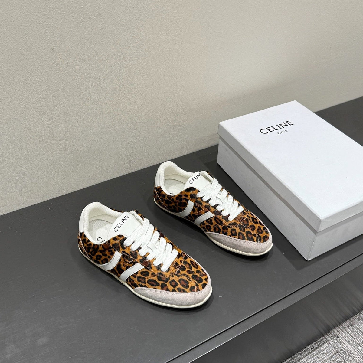 JOGGER LOW LACE-UP SNEAKER IN LEOPARD PRINTED HAIRY CALFSKIN