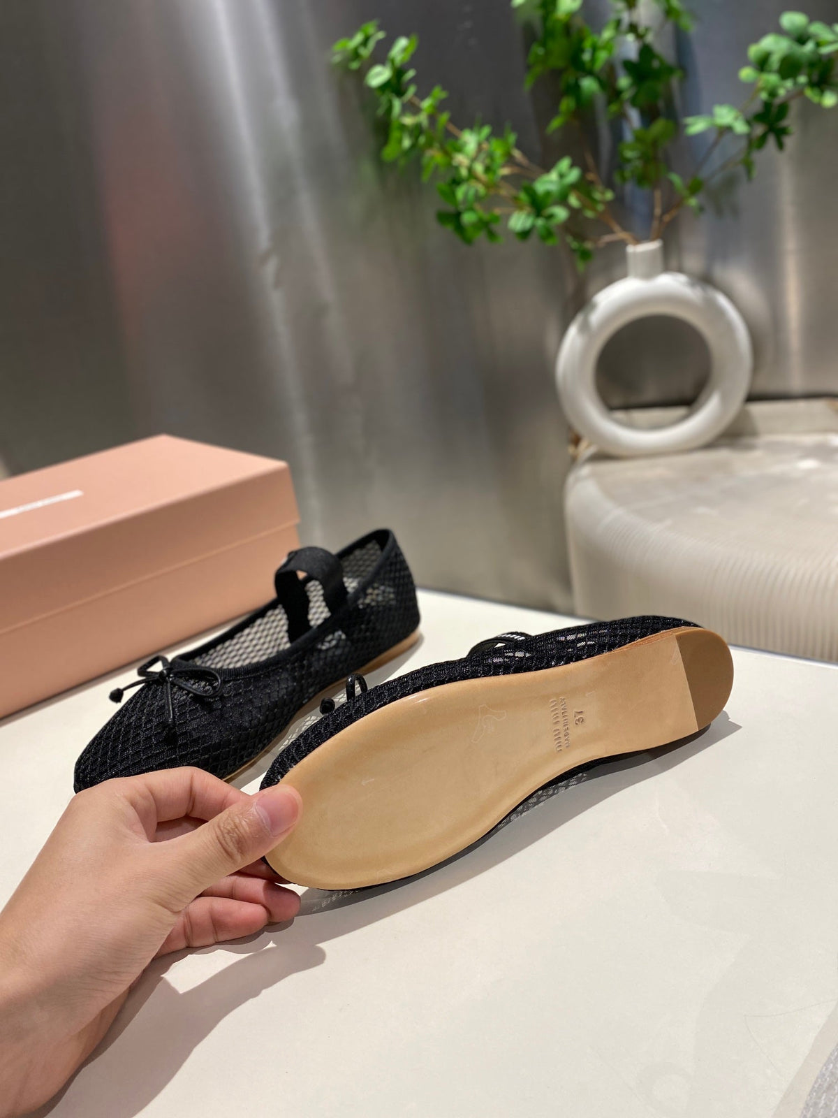 MARY JANE FLAT IN BLACK MESH