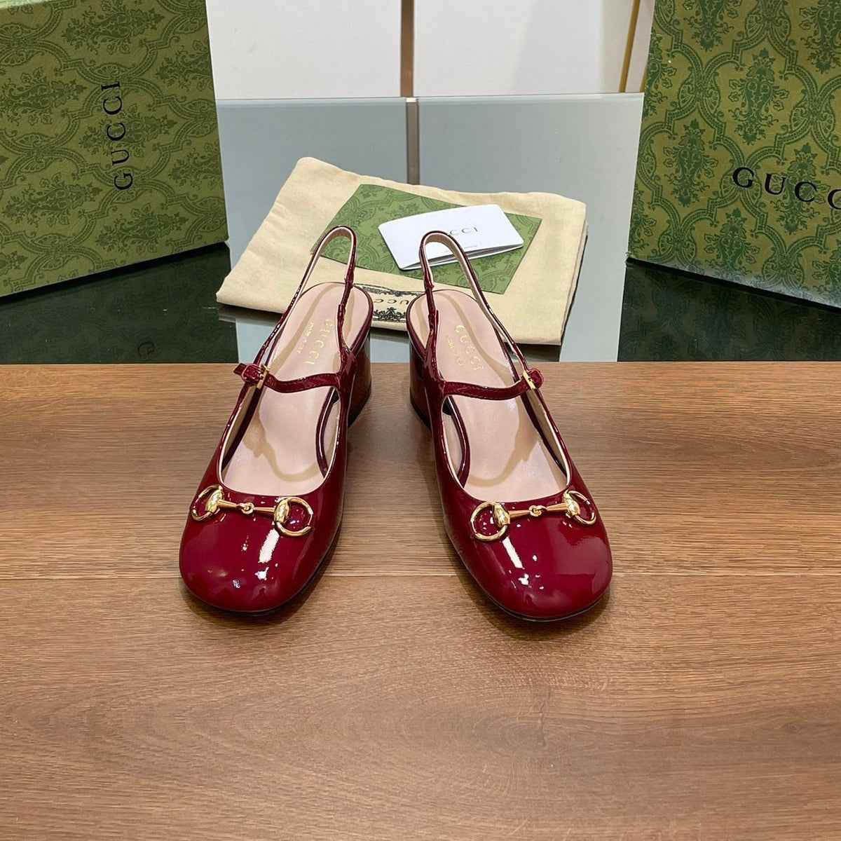 GG HORSEBIT PUMP SCARLET LAMBSKIN