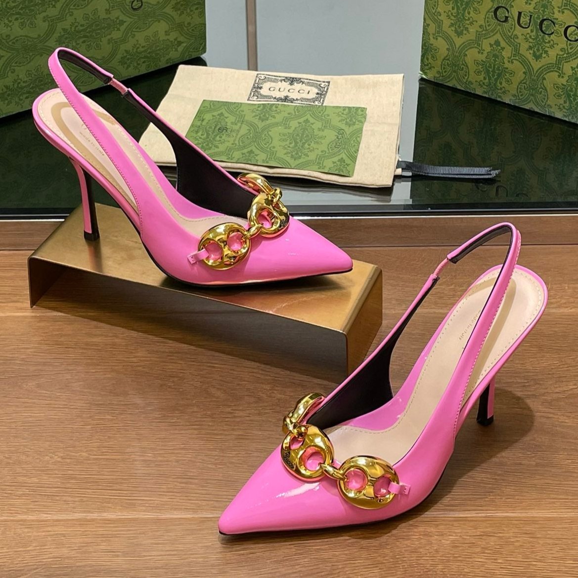 GG HIGH SLINGBACK 10.5 CM IN FUSICA PINK GLOSSY CALFSKIN WITH GOLD HARDWARE