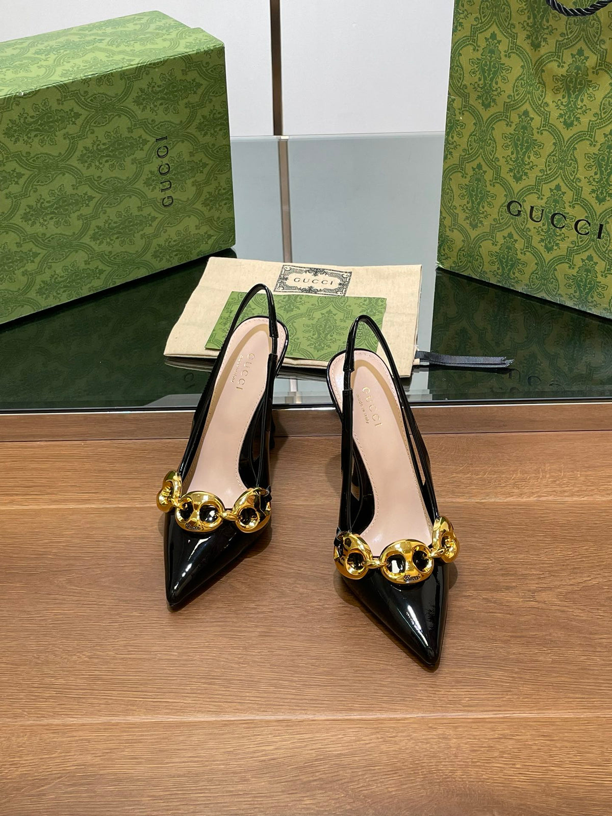 GG HIGH SLINGBACK 10.5 CM IN BLACK GLOSSY CALFSKIN WITH GOLD HARDWARE
