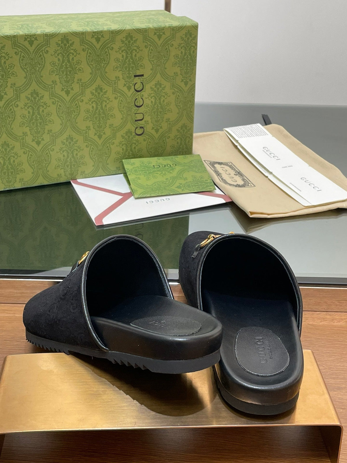 GG HORSEBIT MULE IN BLACK EMBOSSED SUEDE AND SHEEPSKIN LINING
