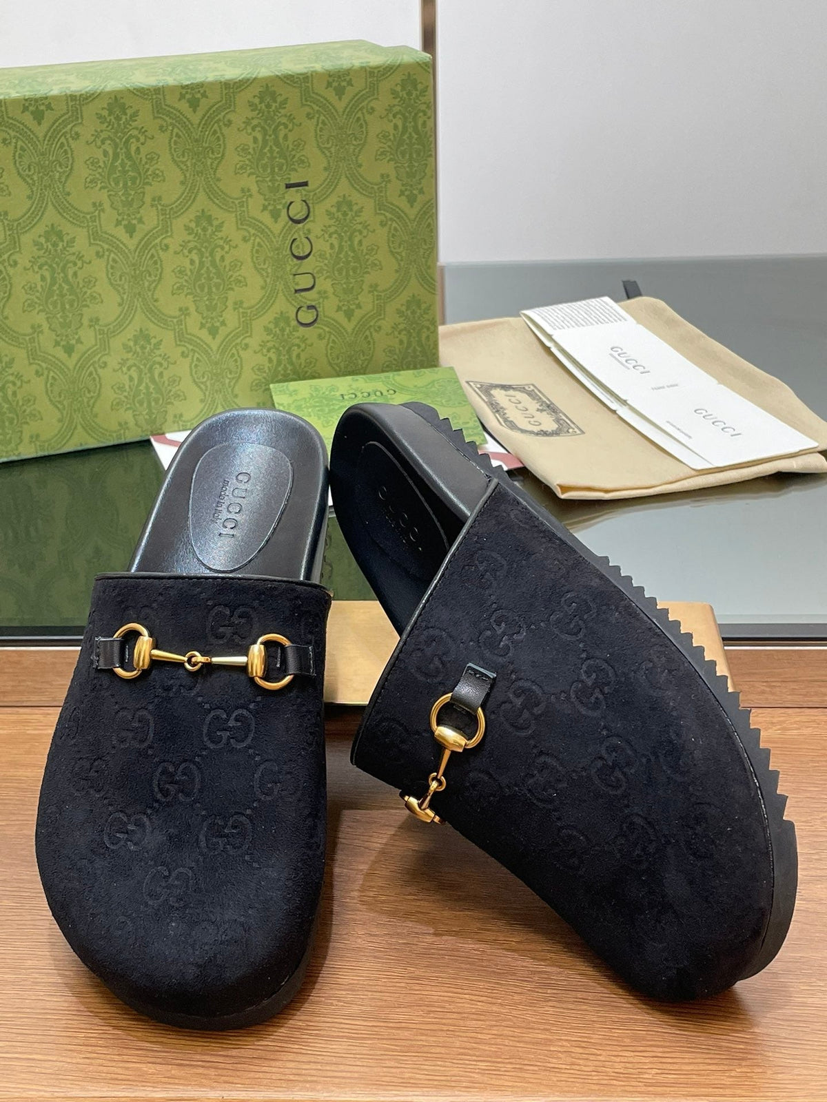 GG HORSEBIT MULE IN BLACK EMBOSSED SUEDE AND SHEEPSKIN LINING