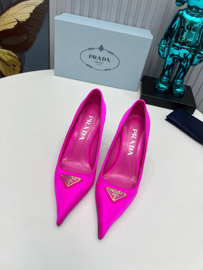 HIGH-HEEL PUMPS IN HOT PINK SATIN