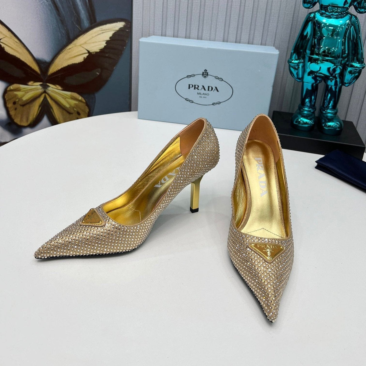 CRYSTAL HIGH-HEEL PUMPS IN GOLD SATIN WITH TRIANGLE LOGO