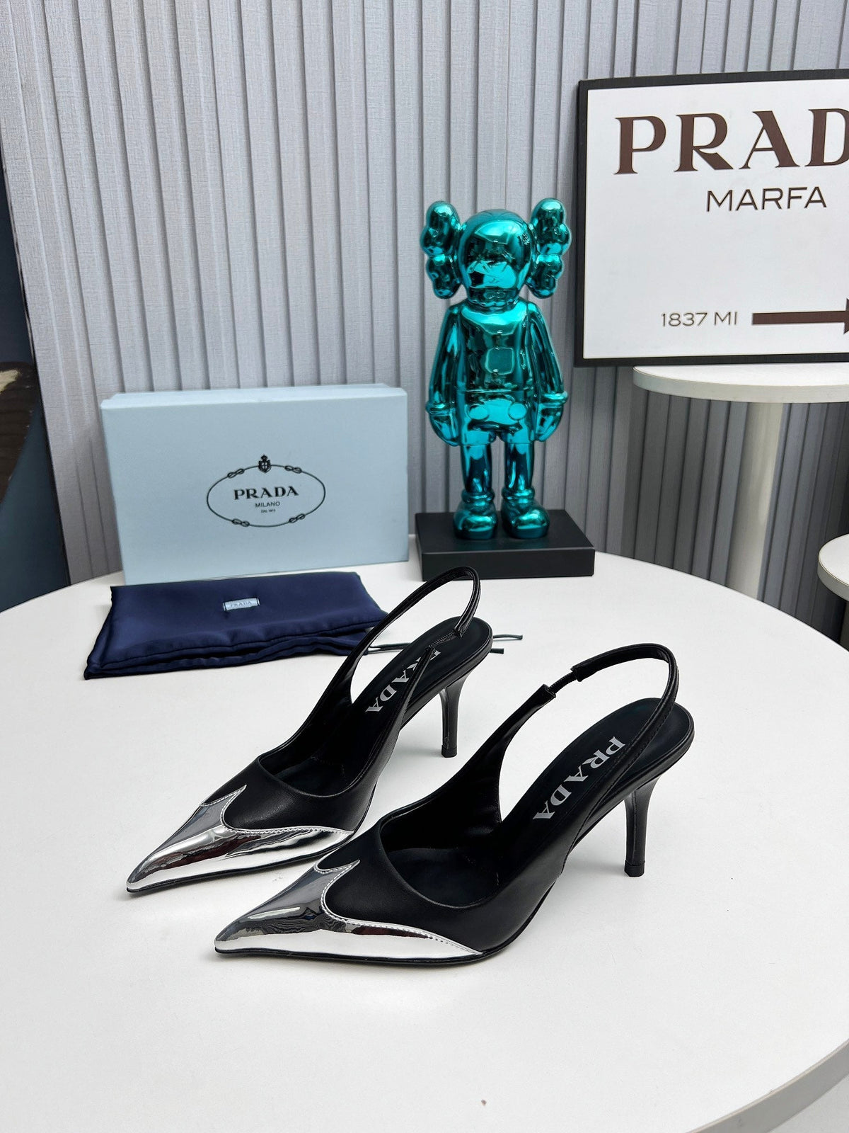 HIGH SLING BACK PUMPS IN SILVER MIX BLACK CALFSKIN