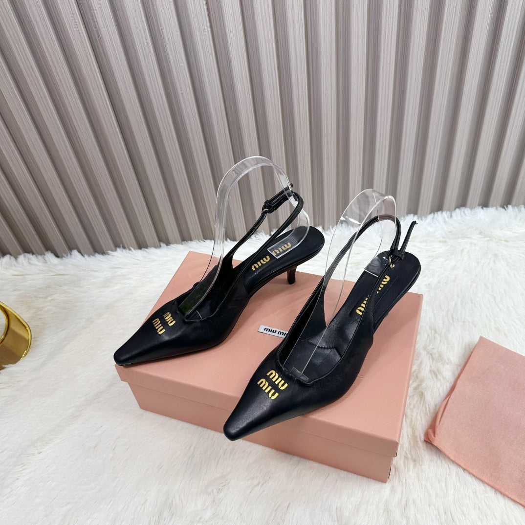 POINTED-TOE SLINGBACK IN BLACK LAMBSKIN