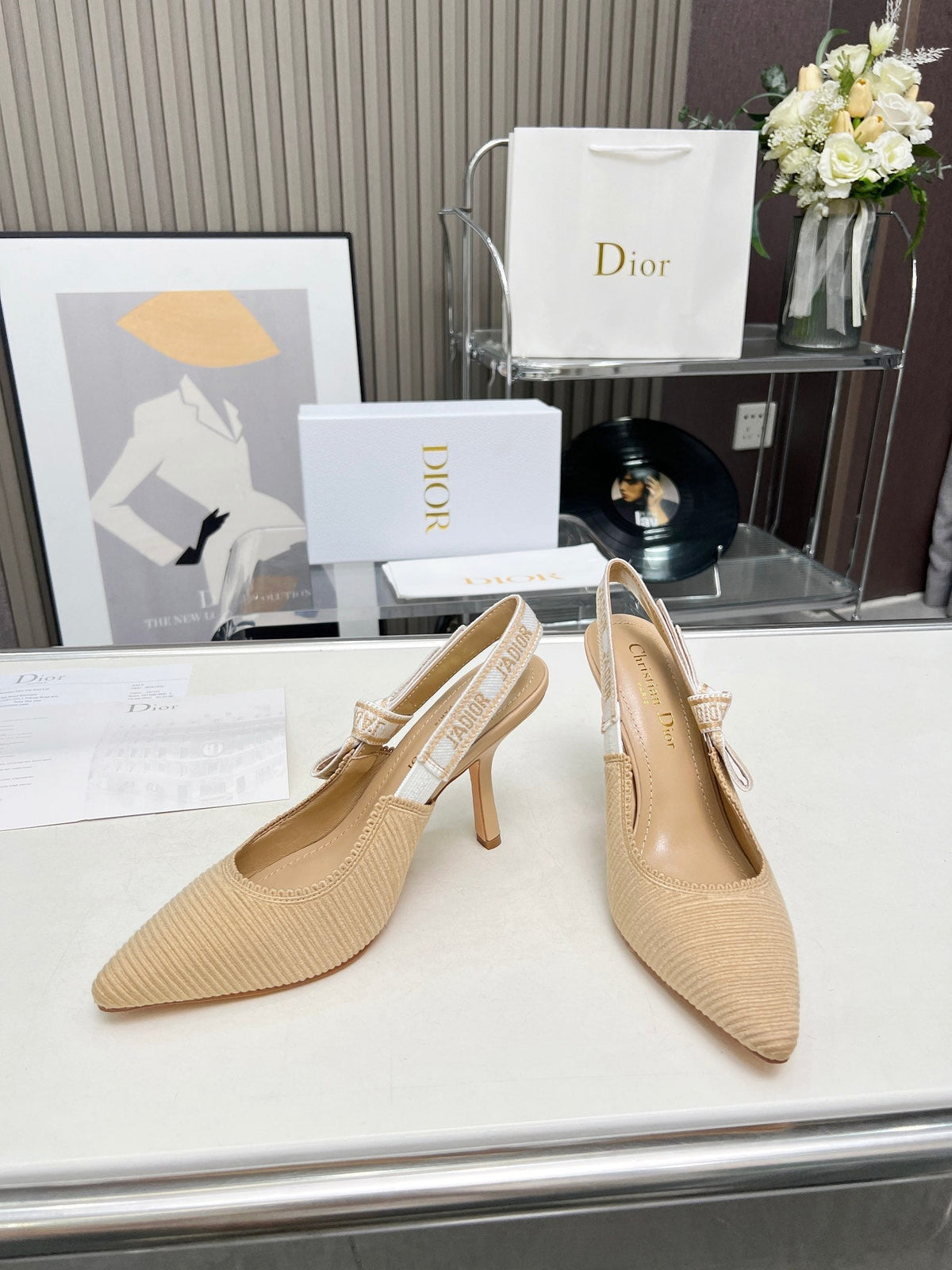 J'ADIOR SLINGBACK PUMP NATURAL RAFFIA AND BEIGE EMBROIDERED COTTON 10 CM