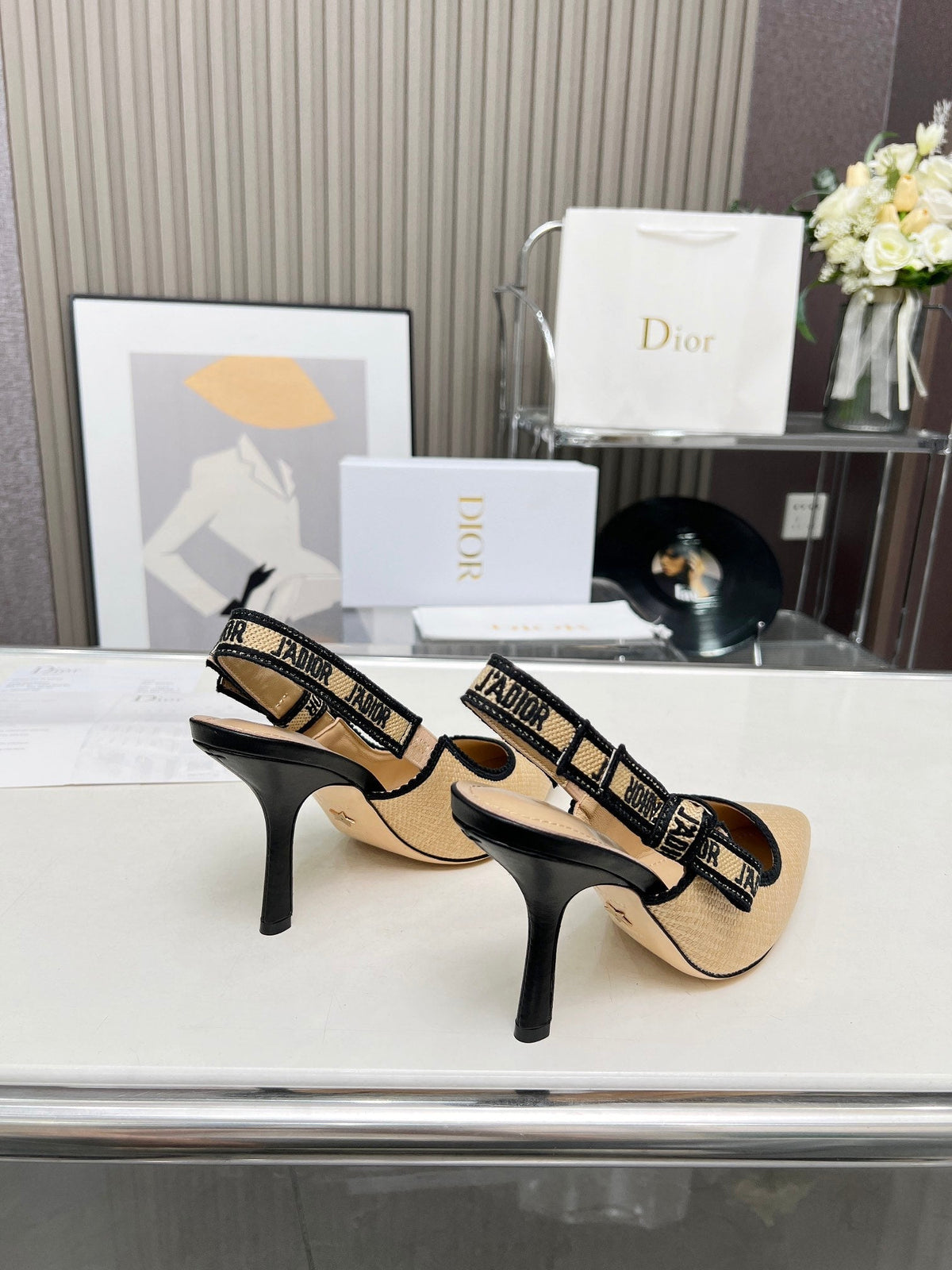 J'ADIOR SLINGBACK PUMP NATURAL RAFFIA AND BLACK EMBROIDERED COTTON 10 CM