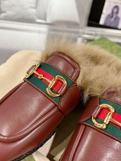 HORSEBIT MULE WITH WEB IN WINE RED CALFSKIN MIX MINK FUR