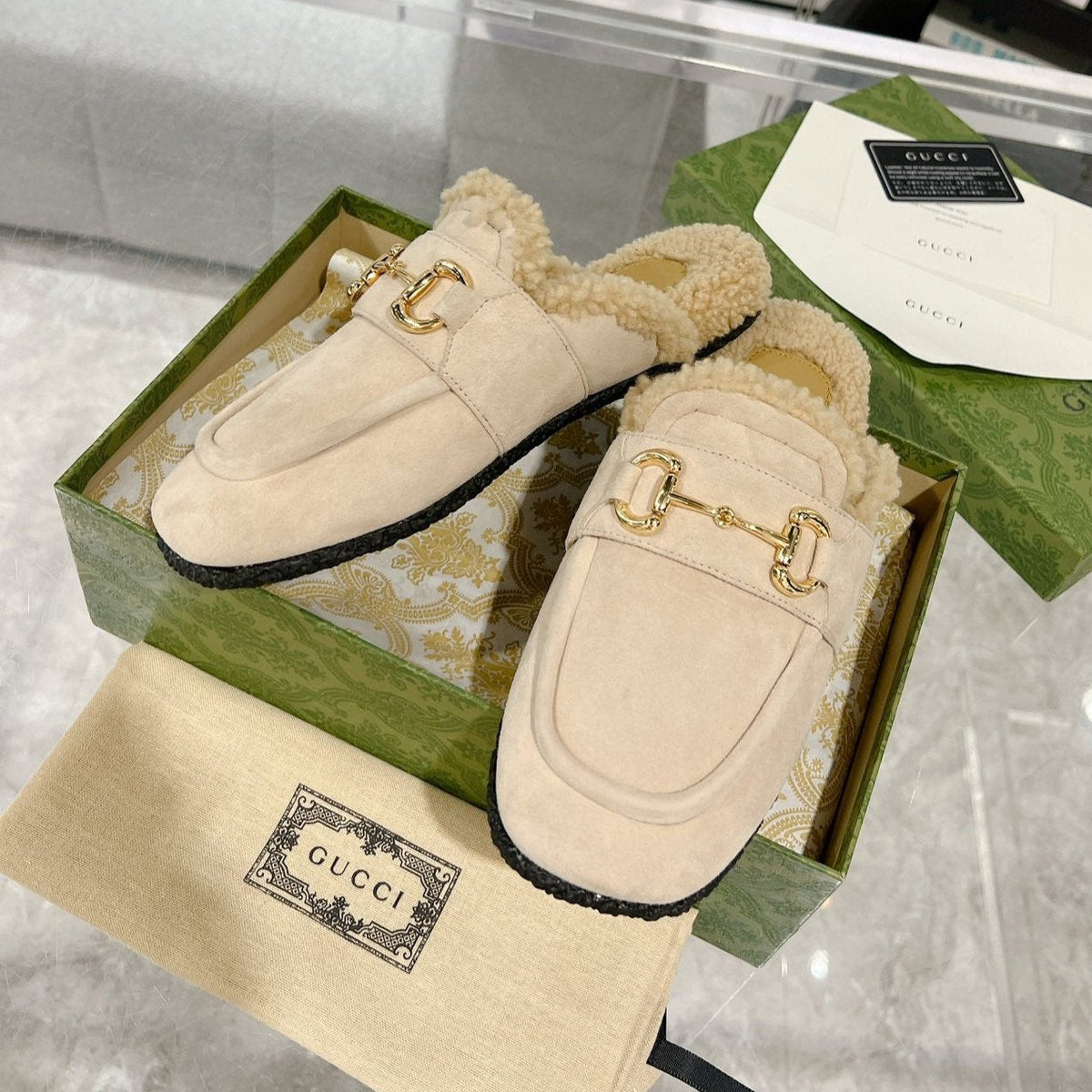 HORSEBIT MULE IN BEIGE SUEDE AND FLEECE LINING