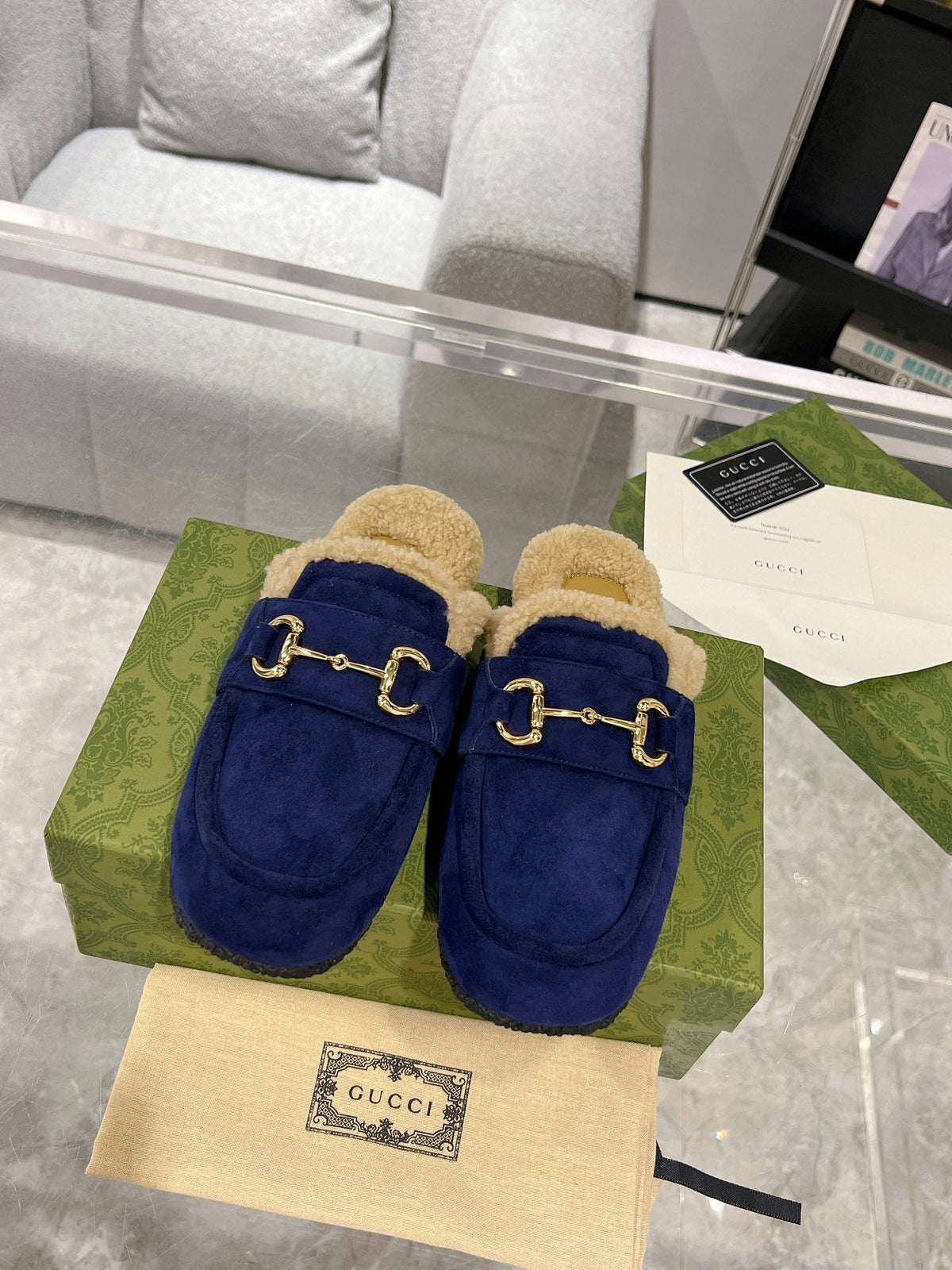 HORSEBIT MULE IN ROYAL BLUE SUEDE AND FLEECE LINING