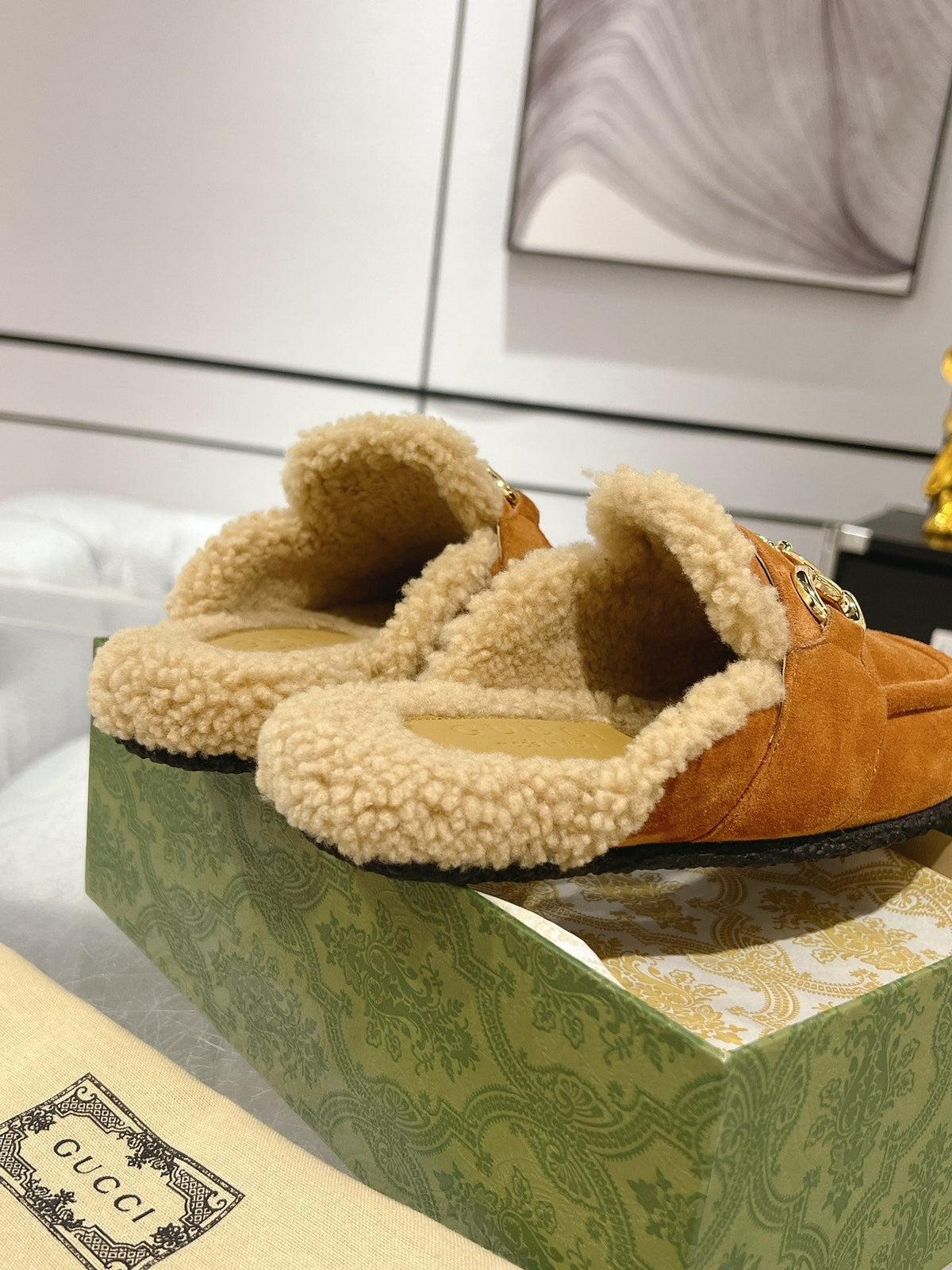 HORSEBIT MULE IN BRONZE ORANGE SUEDE AND FLEECE LINING