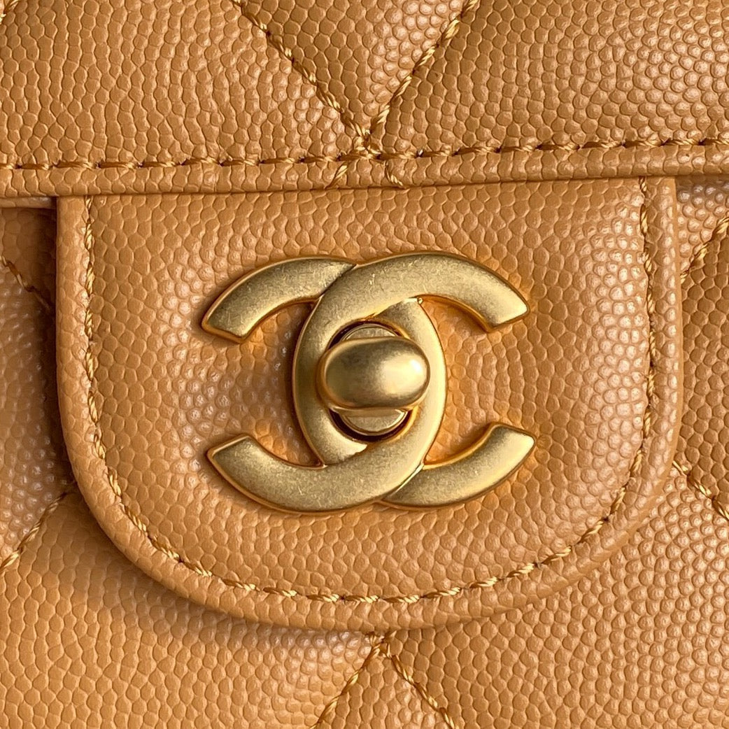 RETRO STYLE FLAP BAG 19 IN RAW SIENNE GRAINED CALFSKIN GOLD HARDWARE