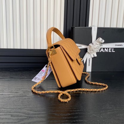 RETRO STYLE FLAP BAG 22 IN RAW SIENNA GRAINED CALFSKIN GOLD HARDWARE