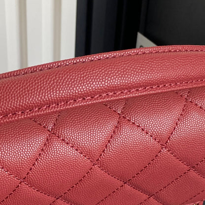 RETRO STYLE FLAP BAG 22 IN STILETTO RED GRAINED CALFSKIN GOLD HARDWARE