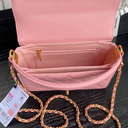 RETRO STYLE FLAP BAG 19 IN LGHT PINK GRAINED CALFSKIN GOLD HARDWARE