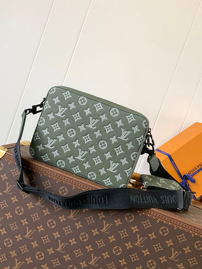 TRIO MESSENGER BAG 25 IN GREEN MONOGRAM SHADOW CALFSKIN
