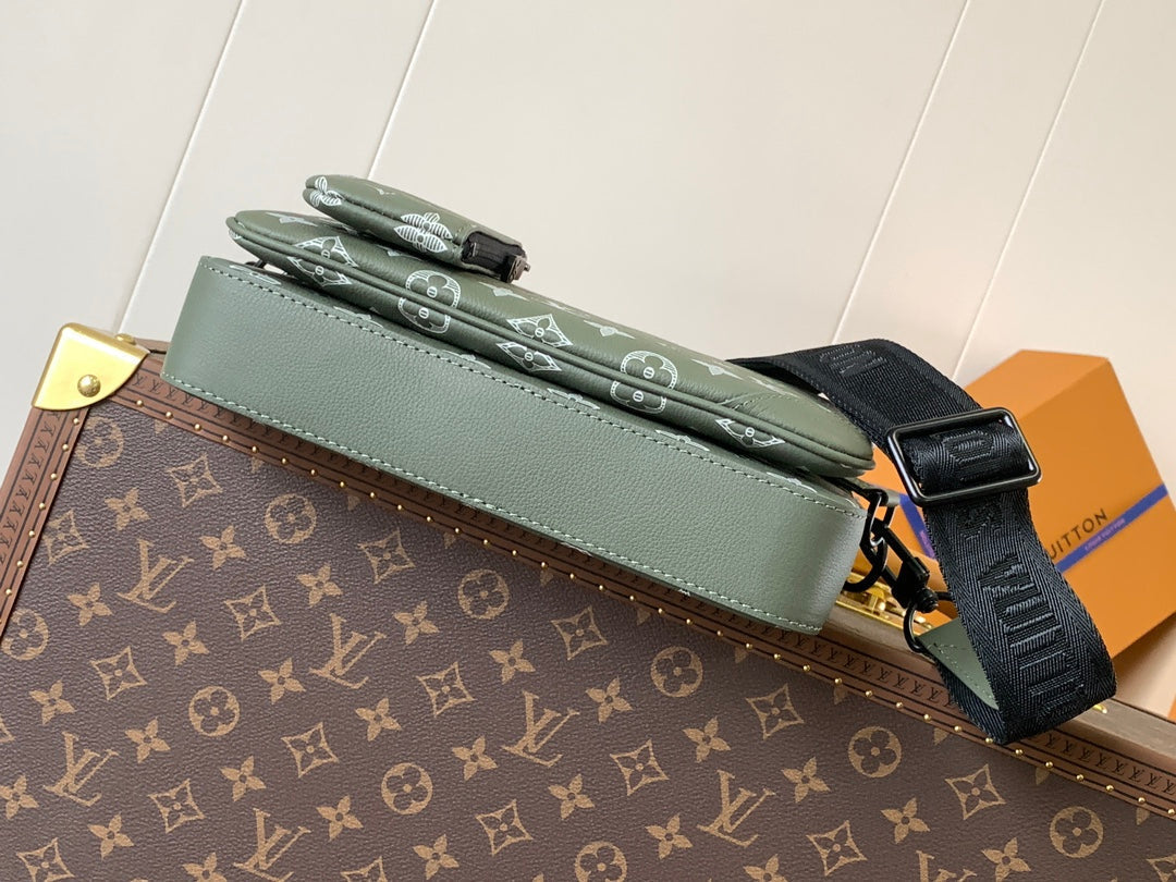 TRIO MESSENGER BAG 25 IN GREEN MONOGRAM SHADOW CALFSKIN