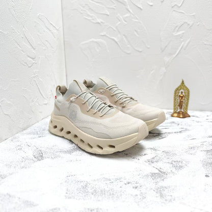 CLOUDTILT SNEAKER IN PALE GRAY RECYCLED POLYESTER