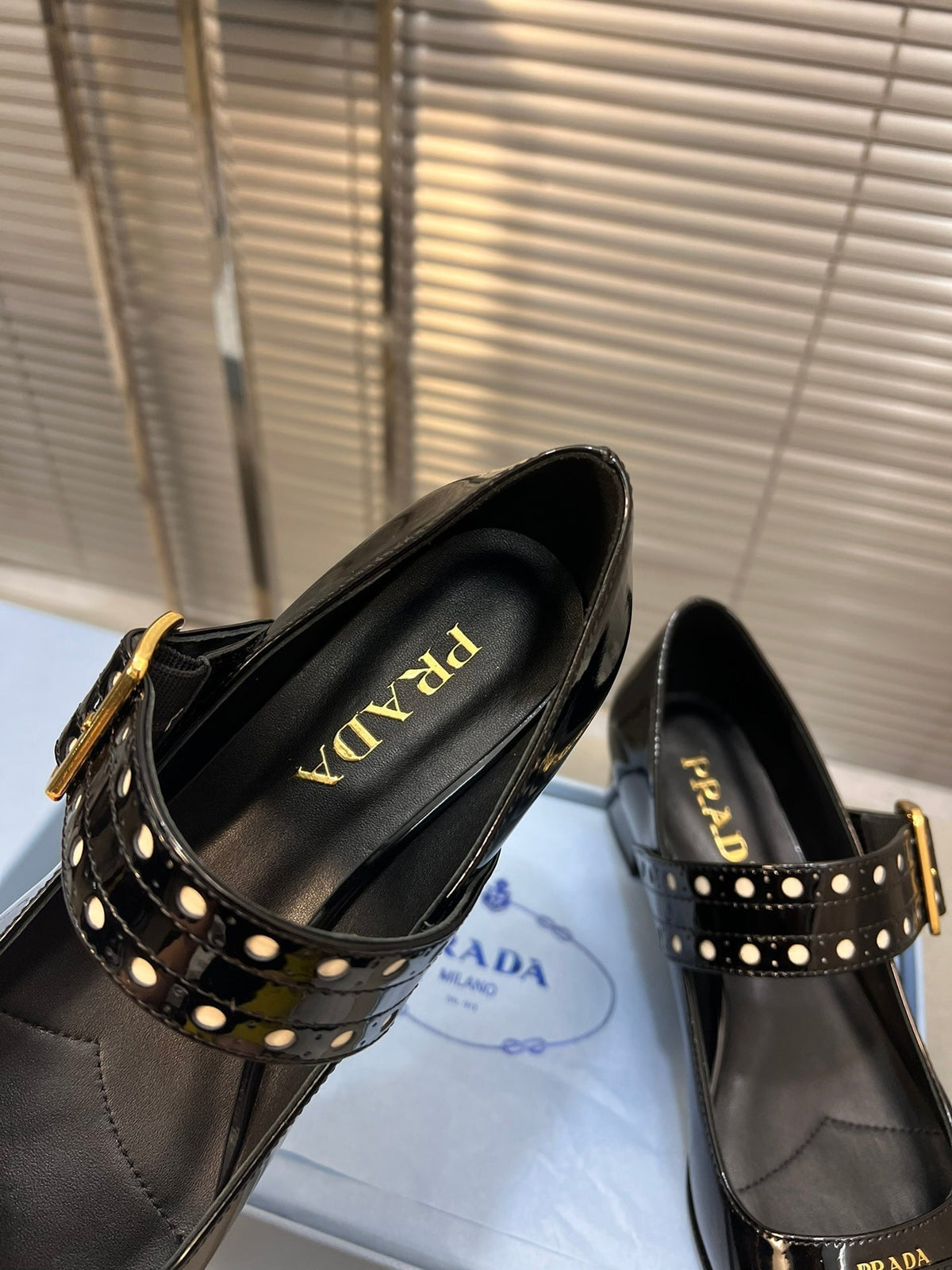 MARY JANE PUMPS IN BLACK GLOSSY CALFSKIN
