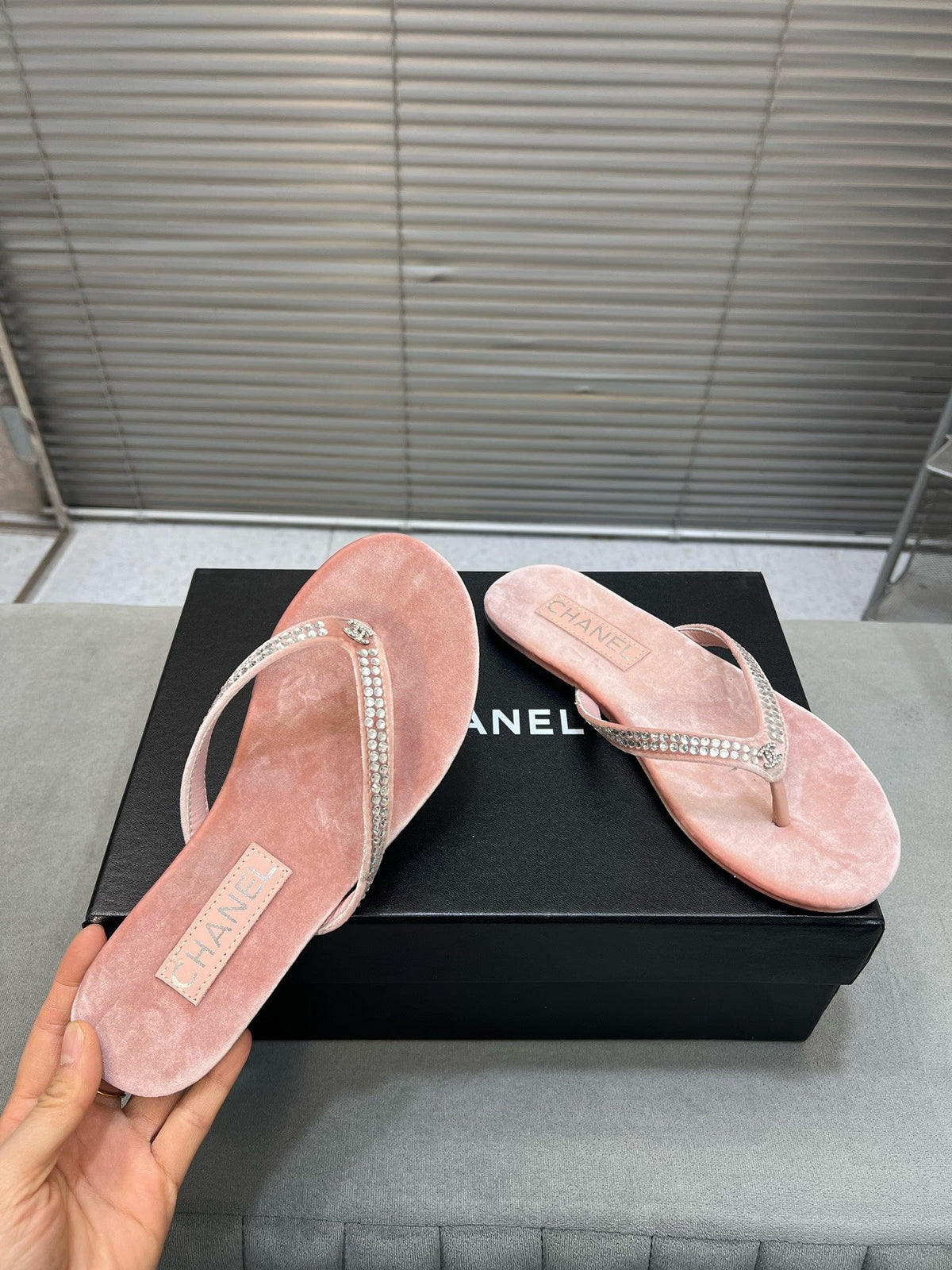 CRYSTAL THONG SANDAL IN FLAMINGO PINK SUEDE
