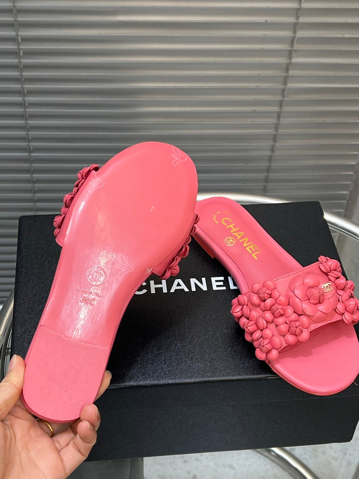 SLIPPERS CAMELLIA IN PINK CALFSKIN
