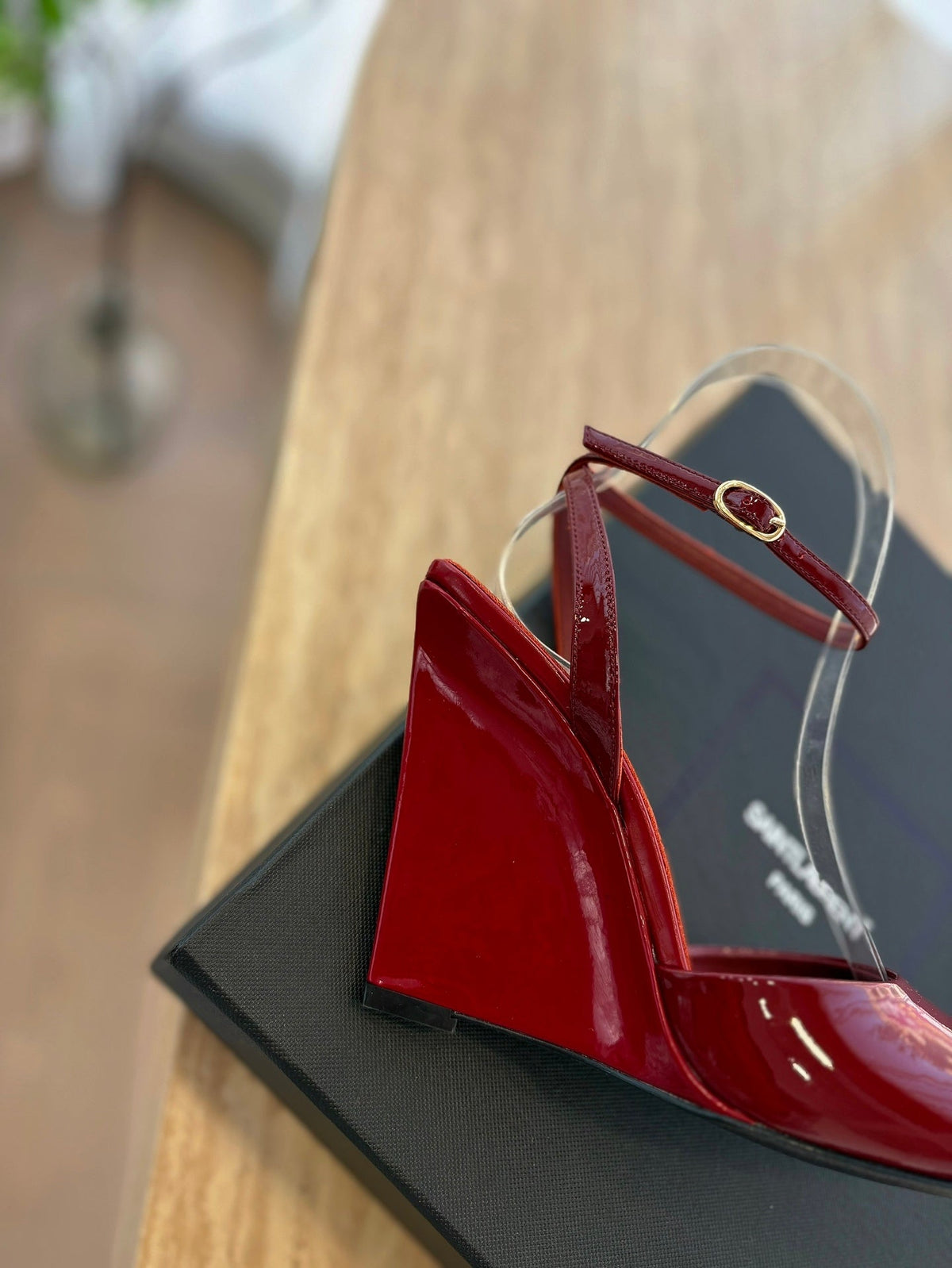 LA SCANDALE HIGH 10 CM WEDGE SANDALS IN CRIMSON RED PATENT LEATHER