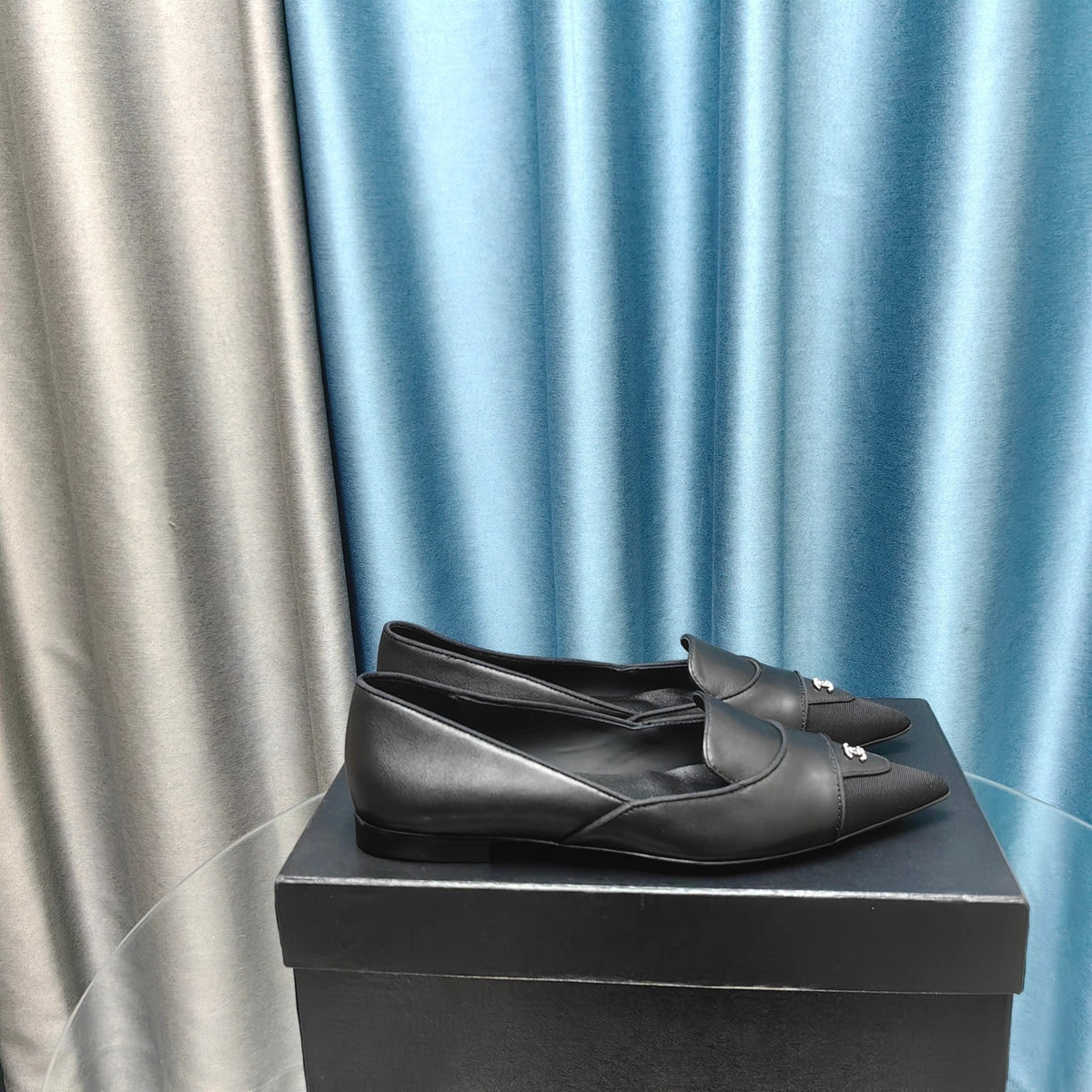 BALLET FLAT BLACK SHEEPSKIN POINTED TOE