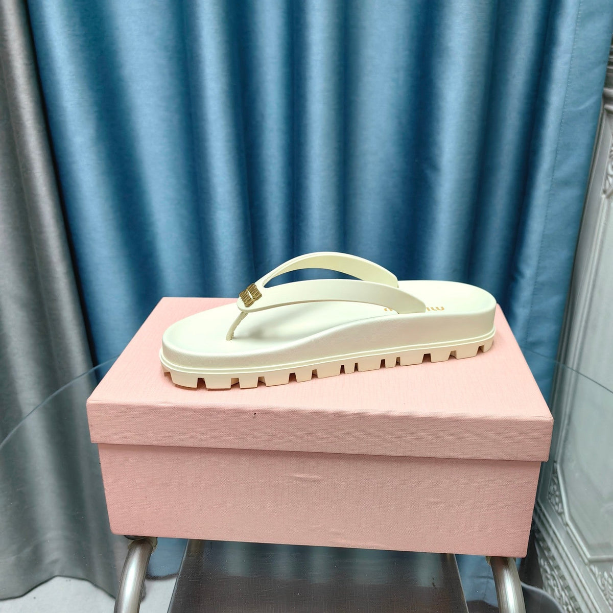 Flip Flop Sandals Macaroon Cream Calfskin