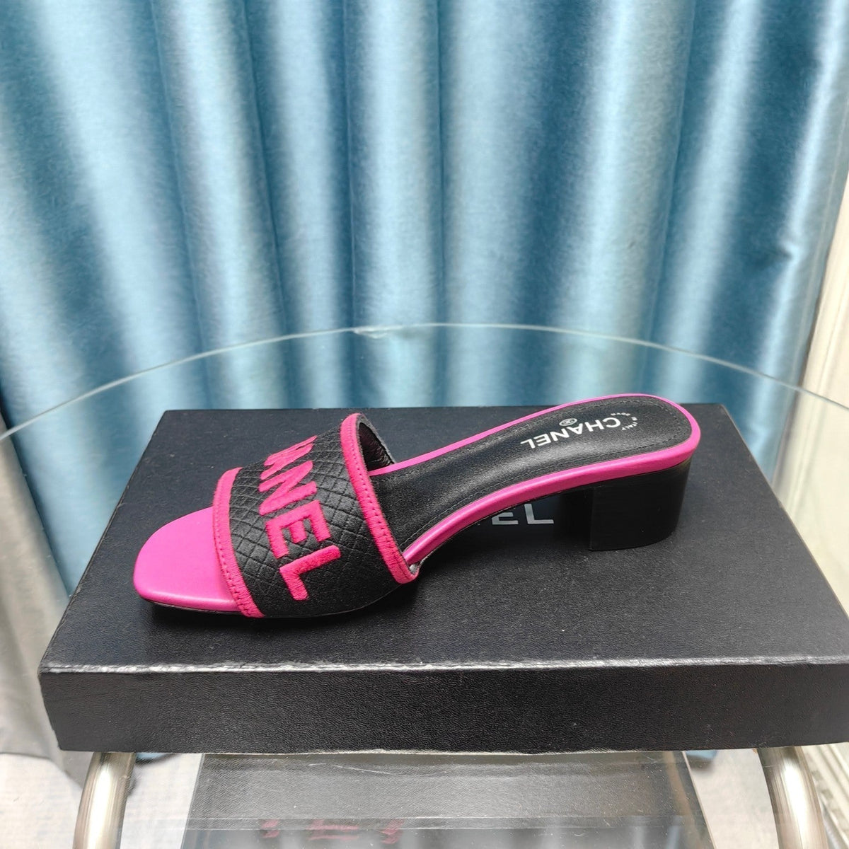 MULE SANDAL 45 BLACK PINK FABRIC EMBROIDERY