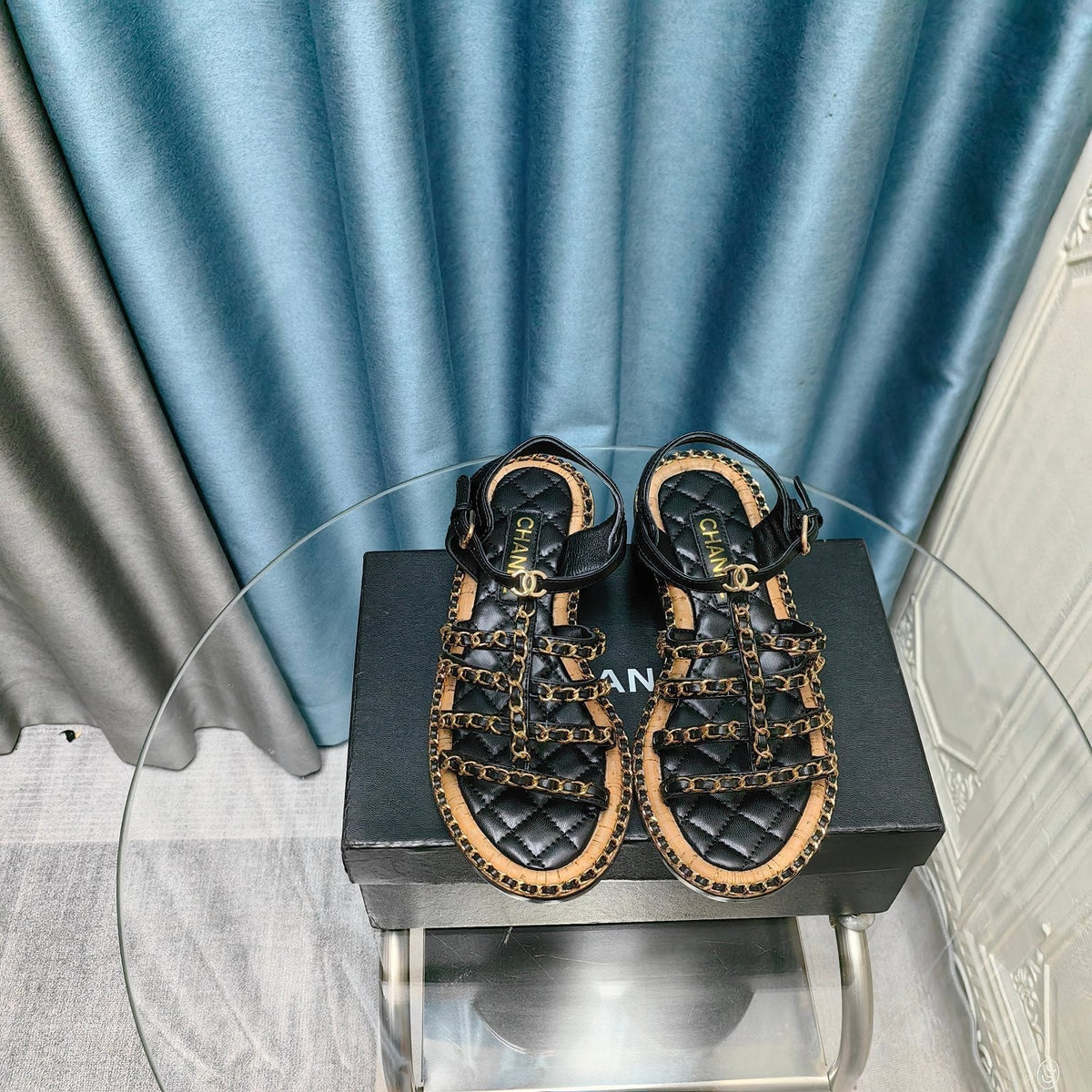 HIGH SANDALS WITH THREE STRAPS IN BLACK CALFSKIN