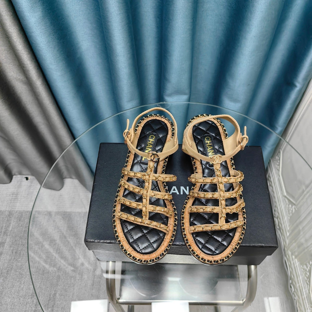 HIGH SANDALS WITH THREE STRAPS IN DARK CREAM CALFSKIN