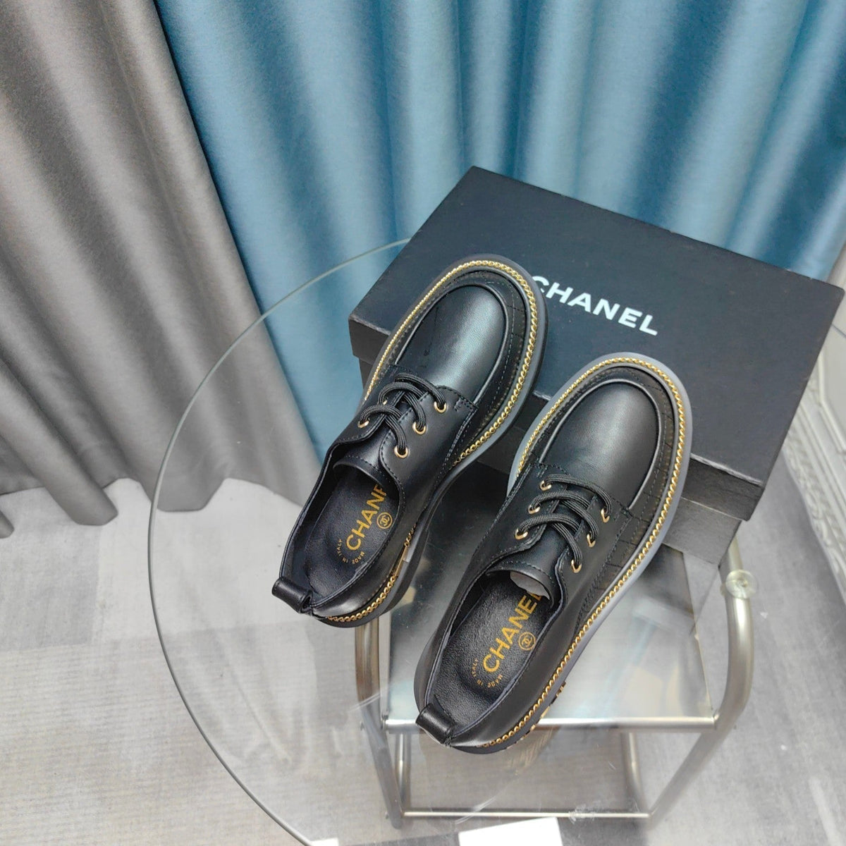 OXFORD SHOES IN BLACK SHEEPSKIN