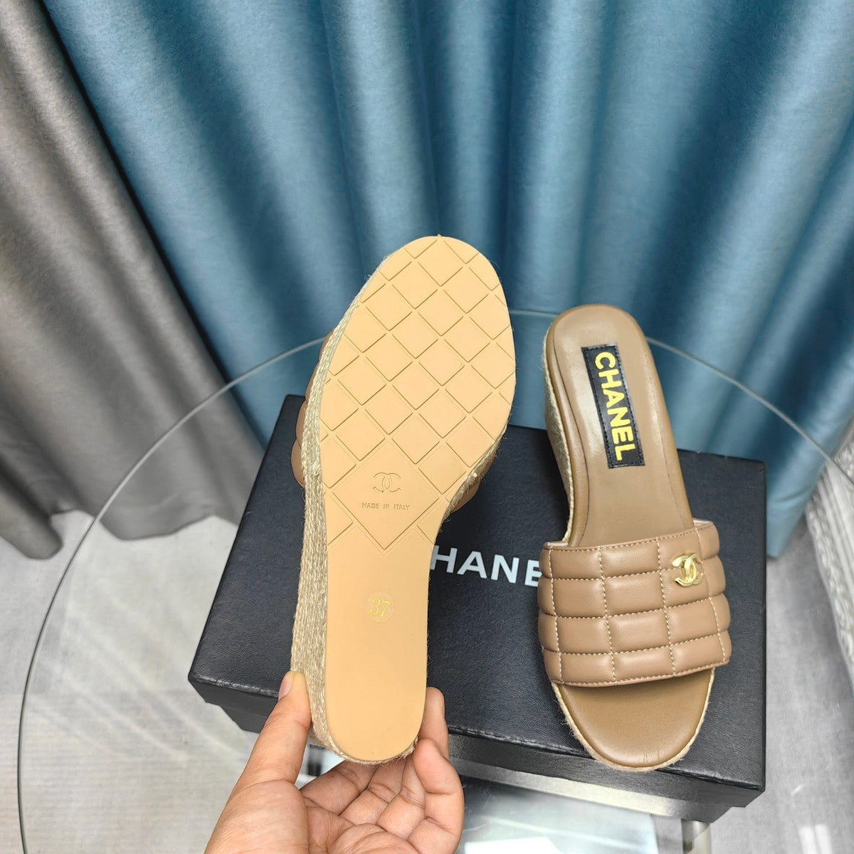 WEDGE CAMEL BEIGE SHEEPSKIN