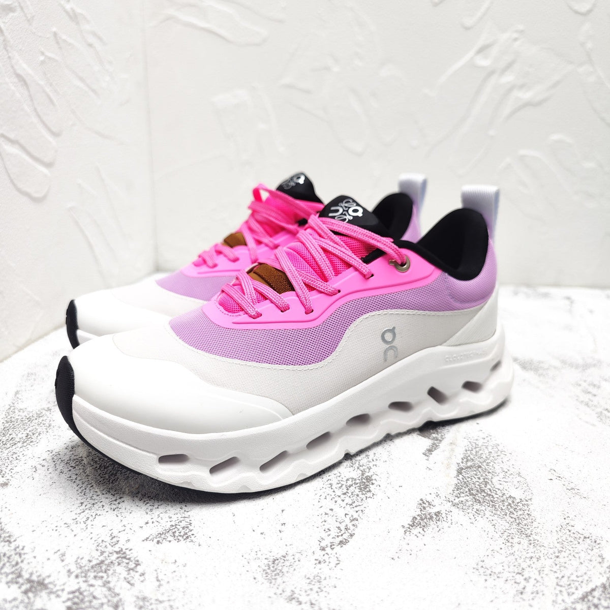 CLOUDTILT 2.0 SNEAKER BRIGHT PINK MIX PALE GRAY CALFSKIN AND BREATHABLE MESH