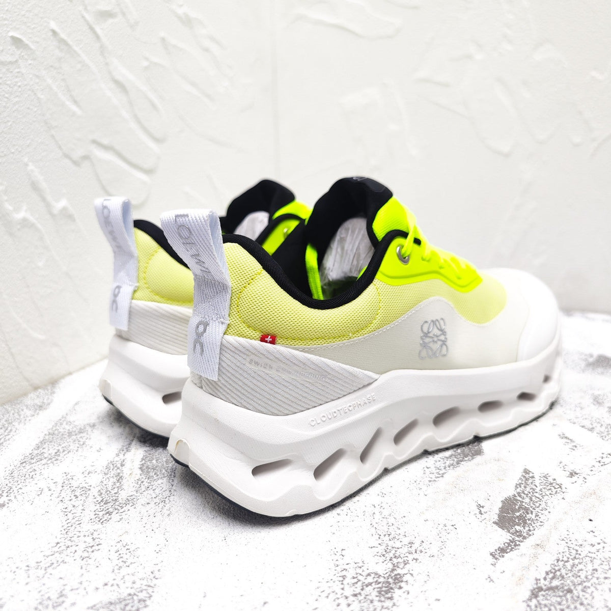 CLOUDTILT 2.0 SNEAKER NEON YELLOW MIX PALE GRAY CALFSKIN AND BREATHABLE MESH