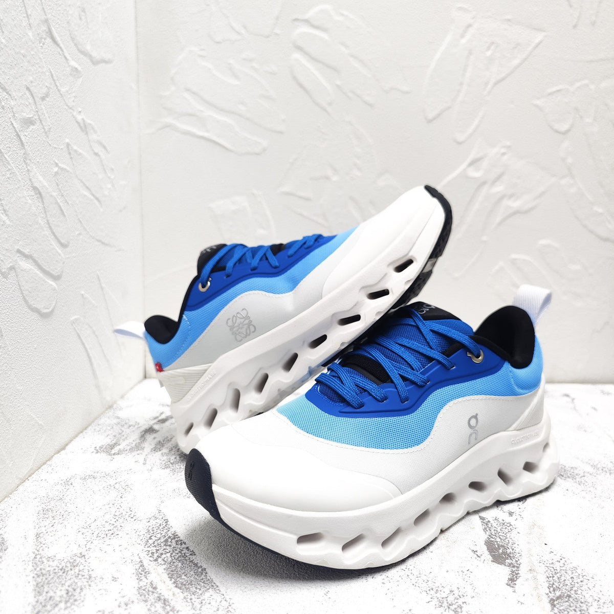 CLOUDTILT 2.0 SNEAKER COBALT BLUE MIX PALE GRAY CALFSKIN AND BREATHABLE MESH