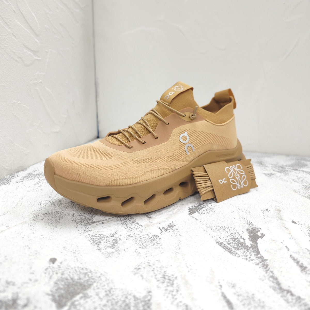 CLOUDTILT SNEAKER IN TORTILLA BROWN RECYCLED POLYESTER