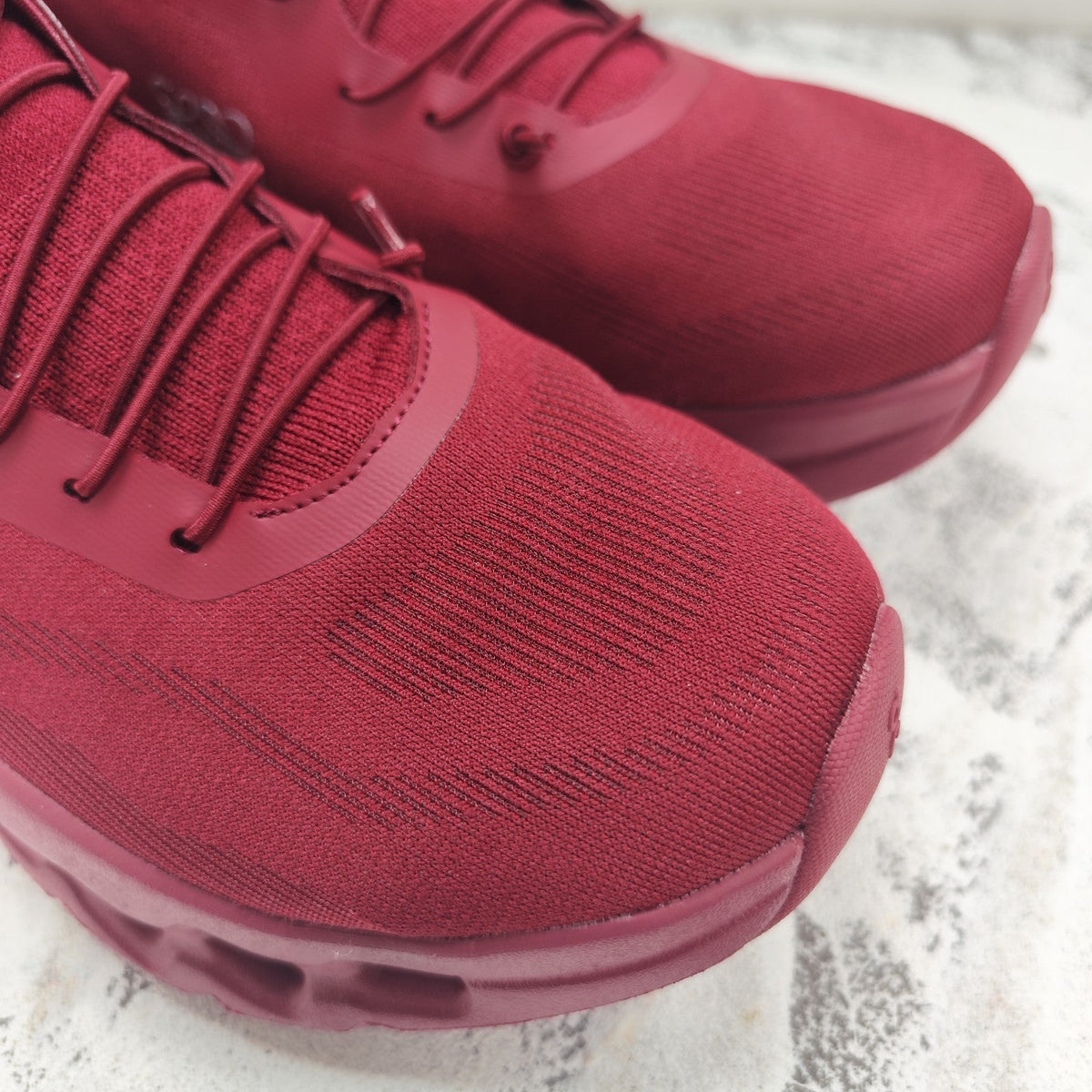 CLOUDTILT SNEAKER IN JAM RED RECYCLED POLYESTER
