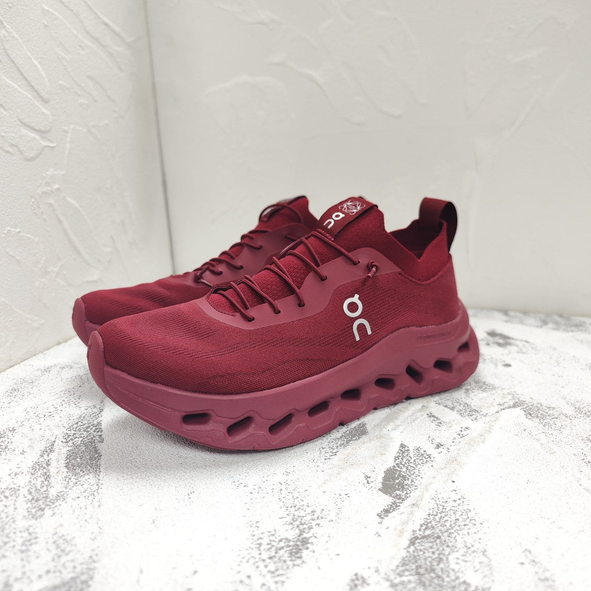 CLOUDTILT SNEAKER IN JAM RED RECYCLED POLYESTER