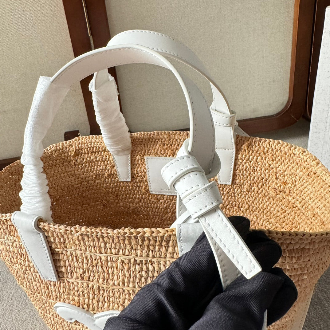 TEEN SUPPLE CELINE 22 WHITE IN RAFFIA AND CALFSKIN