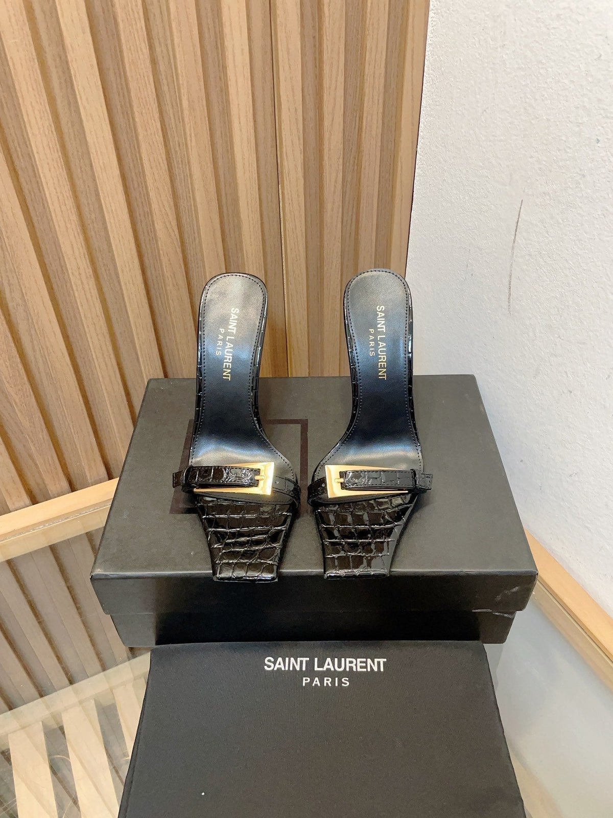 SL SQUARE TOED NUIT PUMPS BLACK CALFSKIN