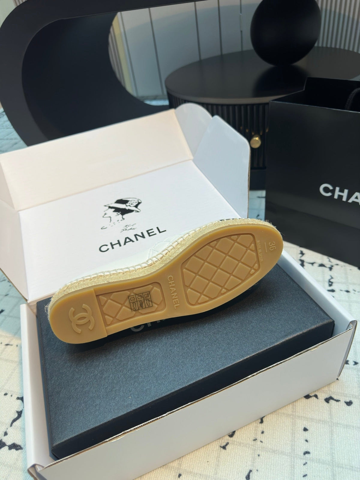 ESPADRILLES LOAFERS IN WHITE LAMBSKIN WITH BLACK LOGO