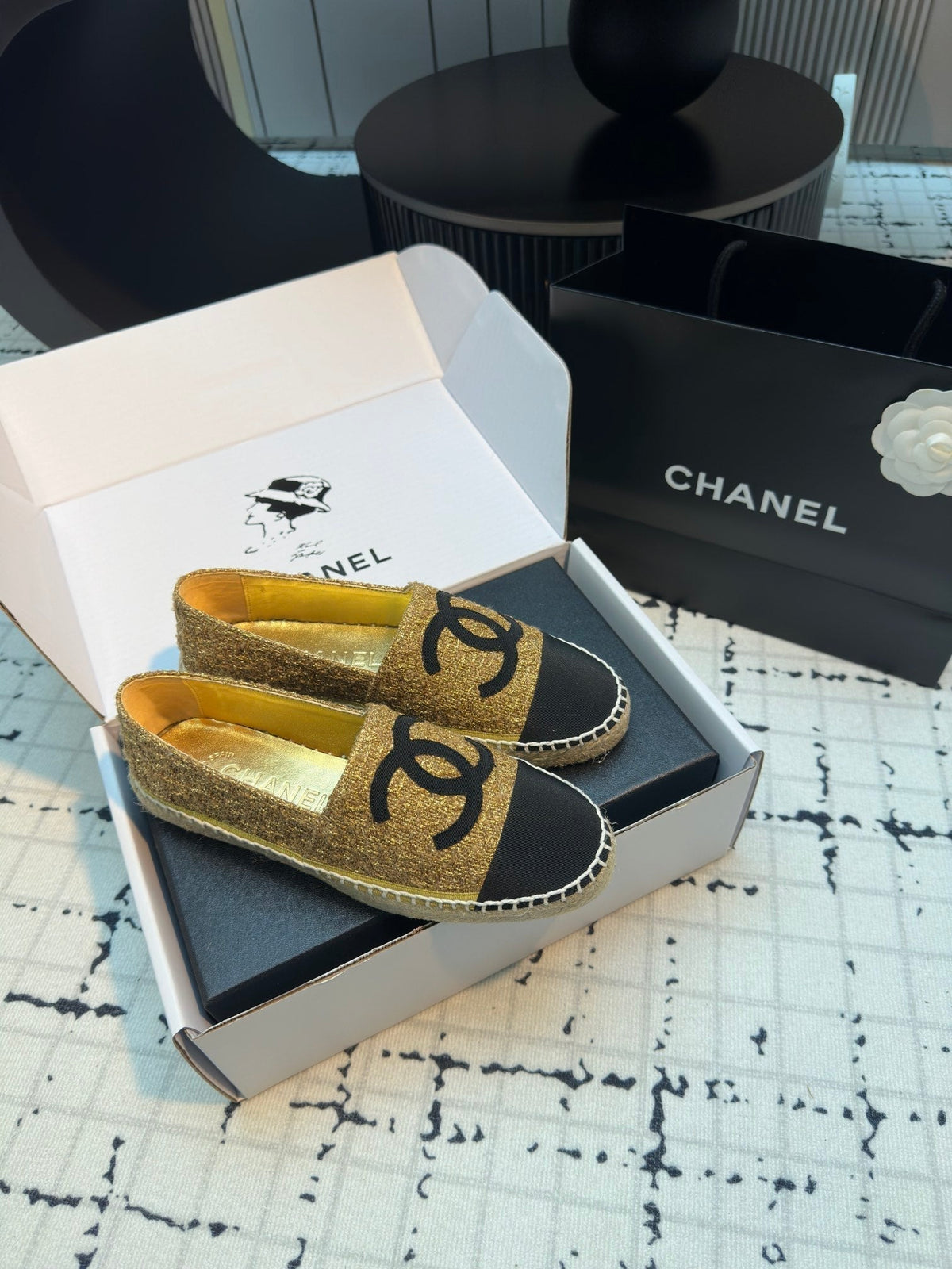 ESPADRILLES LOAFERS IN METALIC GOLD TWEED AND BLACK SATIN
