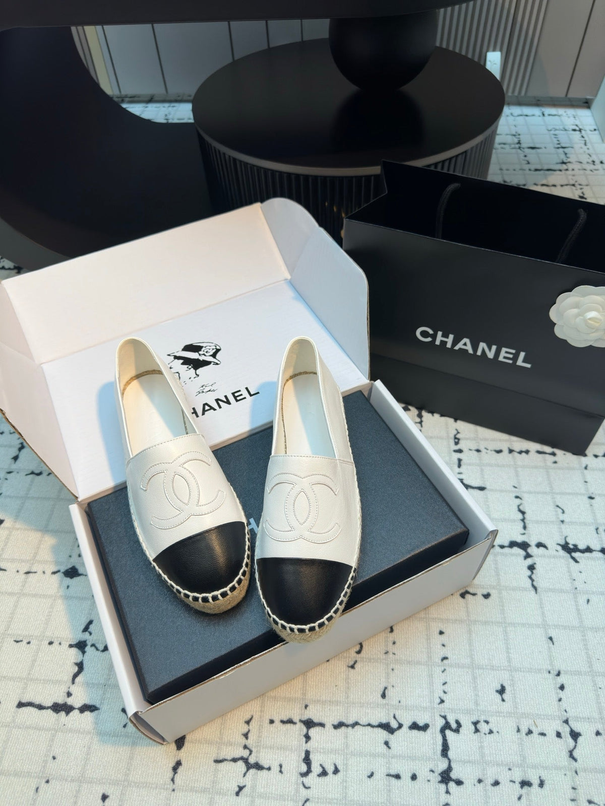 ESPADRILLES LOAFERS IN BLACK MIX WHITE LAMBSKIN