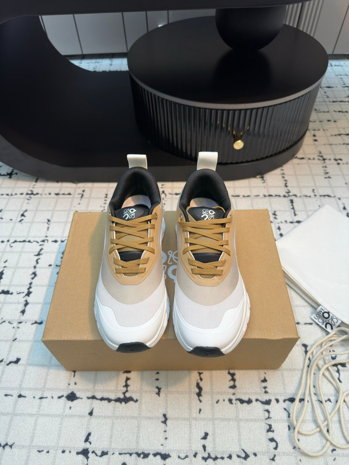 LW CLOUDTILT 2.0 SNEAKER TAN AND WHITE POLYESTER