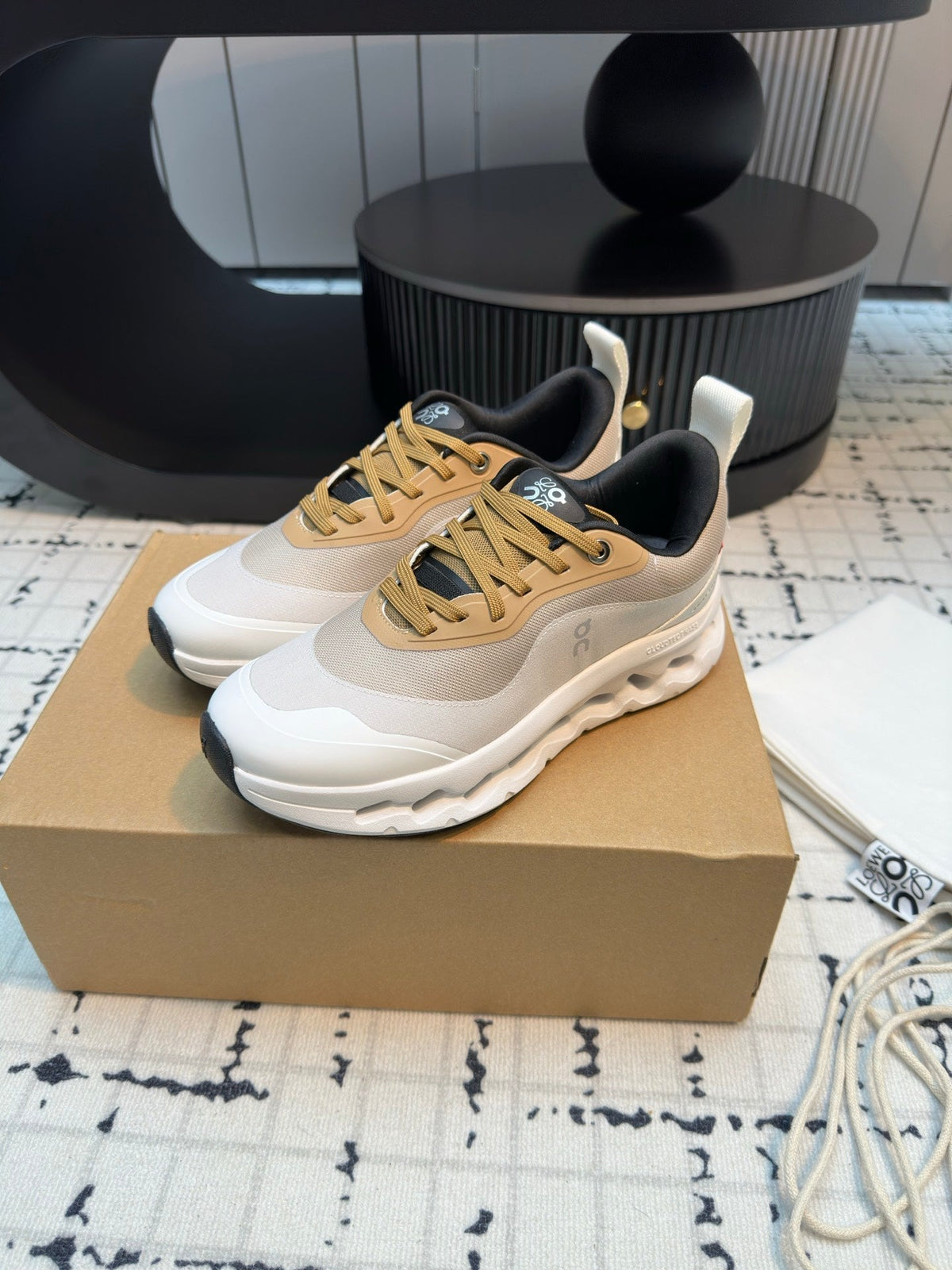 LW CLOUDTILT 2.0 SNEAKER TAN AND WHITE POLYESTER