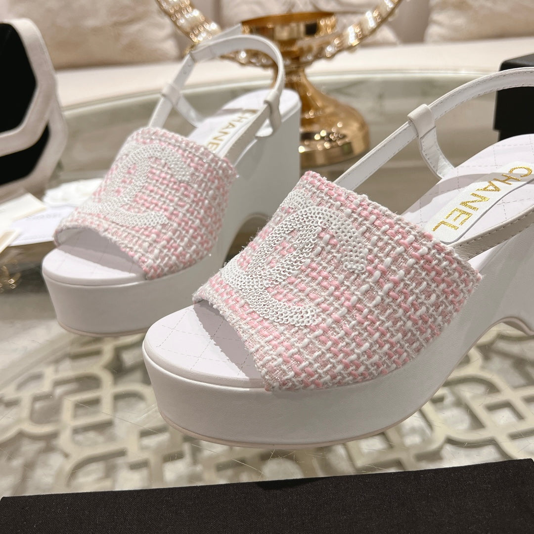 WEDGE SANDALS IN LIGHT PINK FABRIC WITH WHITE LOGO