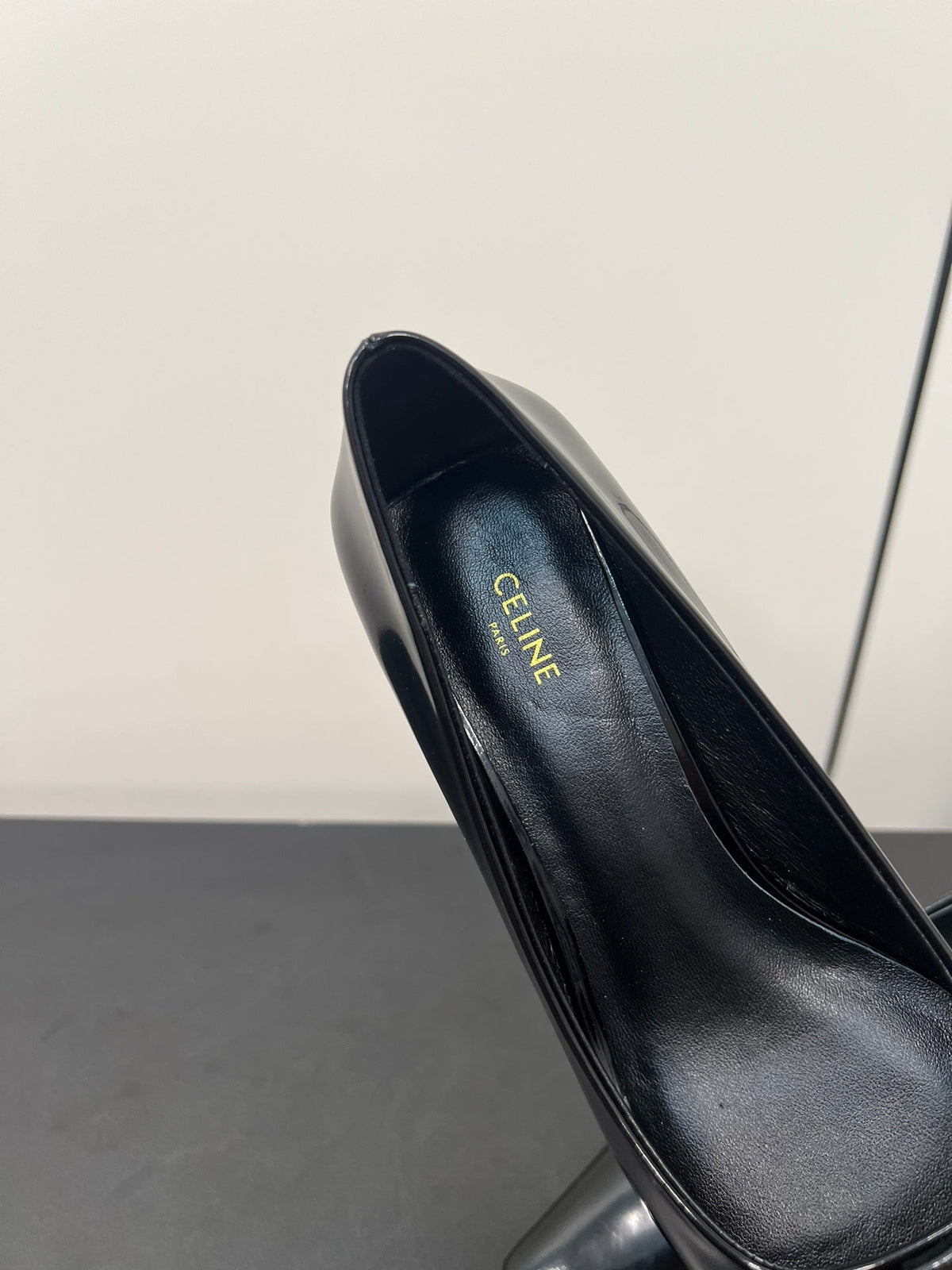 TRIOMPHE POINTED-TOE HIGH PUMPS IN BLACK SHINY CALFSKIN